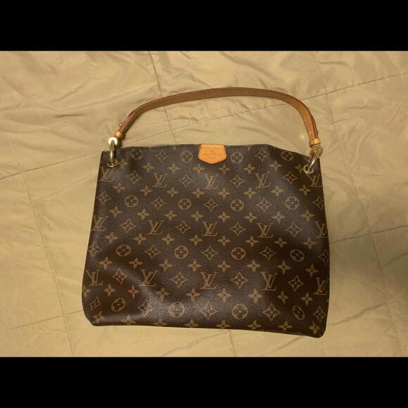 Louis Vuitton Handbags - Louis Vuitton graceful pm
